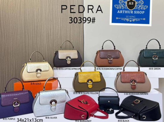 JULY BEAUTY CHOP. Vente des Sacs à main Dame. Sacs à partir de 5000Fcfa. Situé à ANGE Raphaël (Douala) Contacts: 652879881/691041691. 