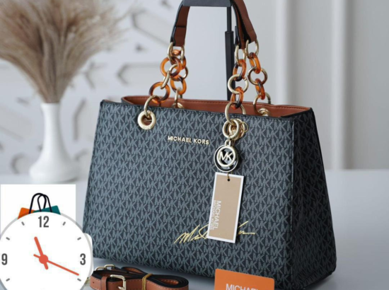 JULY BEAUTY CHOP. Vente des Sacs à main Dame. Sacs à partir de 5000Fcfa. Situé à ANGE Raphaël (Douala) Contacts: 652879881/691041691. 